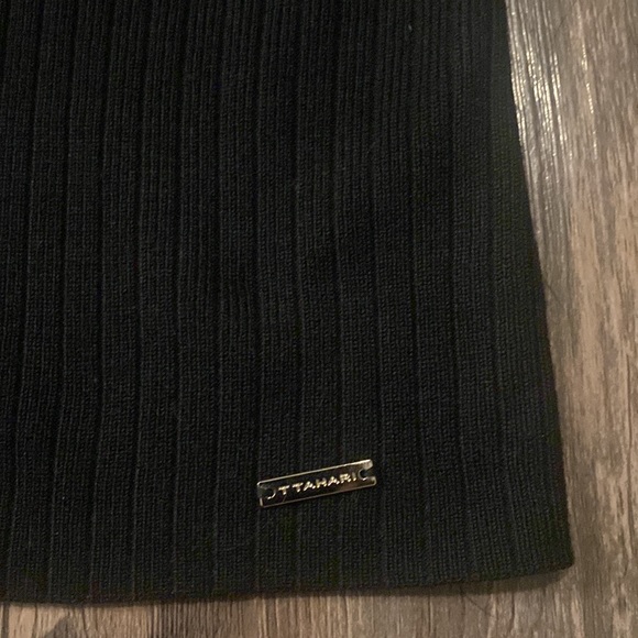 Tahari Black Ribbed Tank - Picture 4 of 4